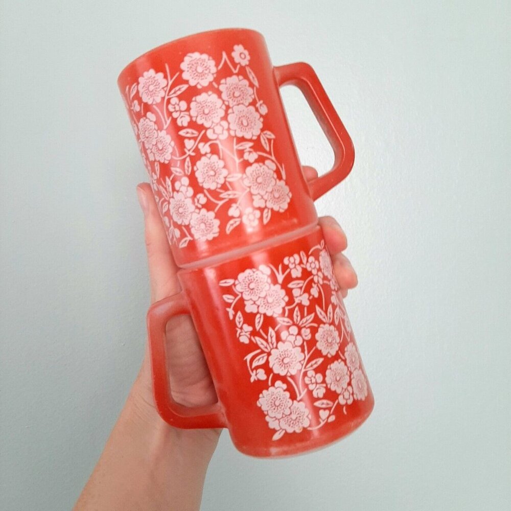Vintage Federal Milk Glass Coffee Mug Cup Set of 2 White Floral on Red Retro